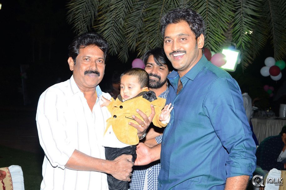 Ajay-Son-Dheeran-1st-Birthday-Celebrations-2014